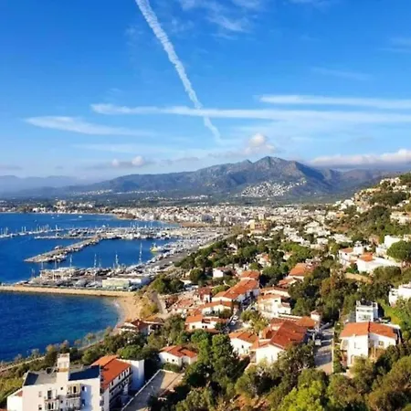 아파트 In With Beachfront Views 로지즈