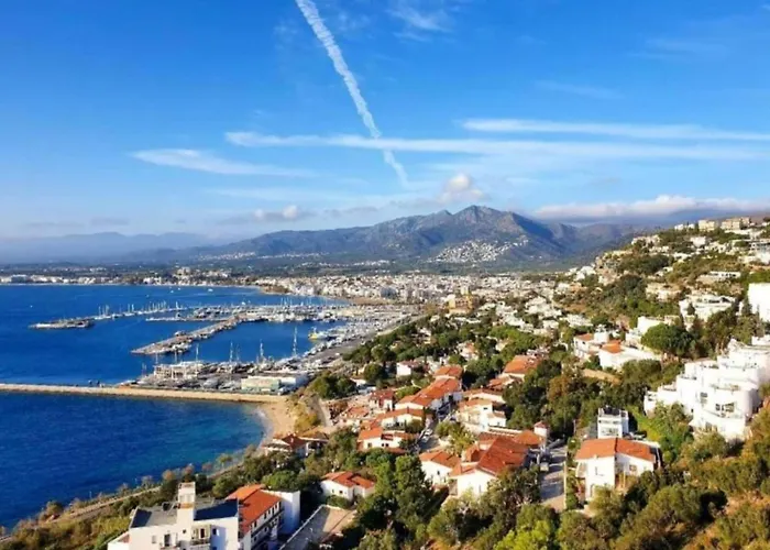 아파트 In With Beachfront Views 로지즈