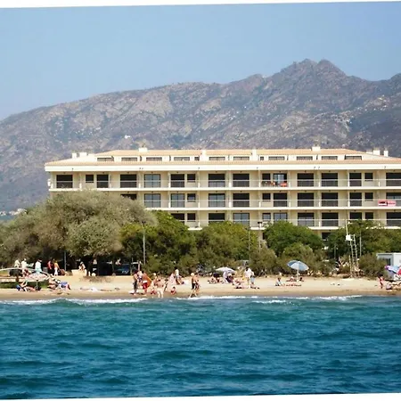 In With Beachfront Views *