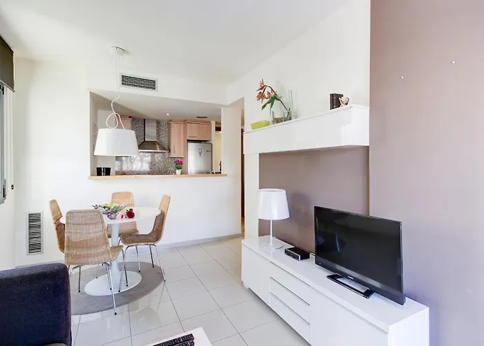 In With Beachfront Views Apartment Roses